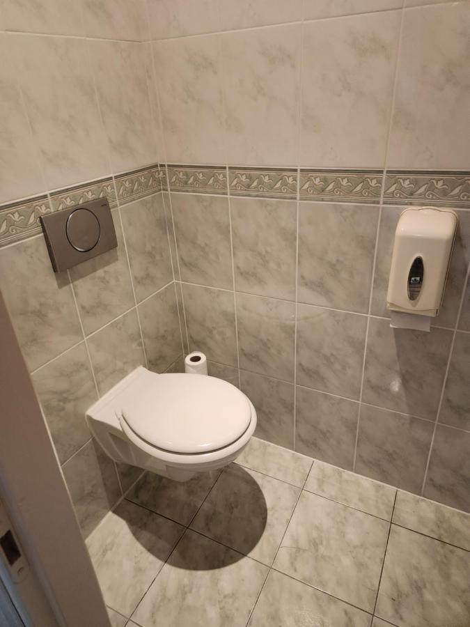 Conches-en-Ouche Hotel Residence Normandie المظهر الخارجي الصورة